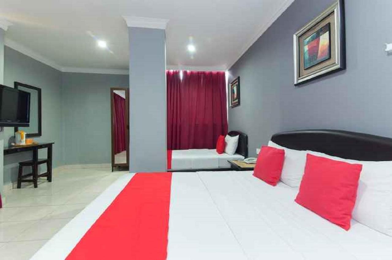 Puteri Ampang Hotel Exterior photo